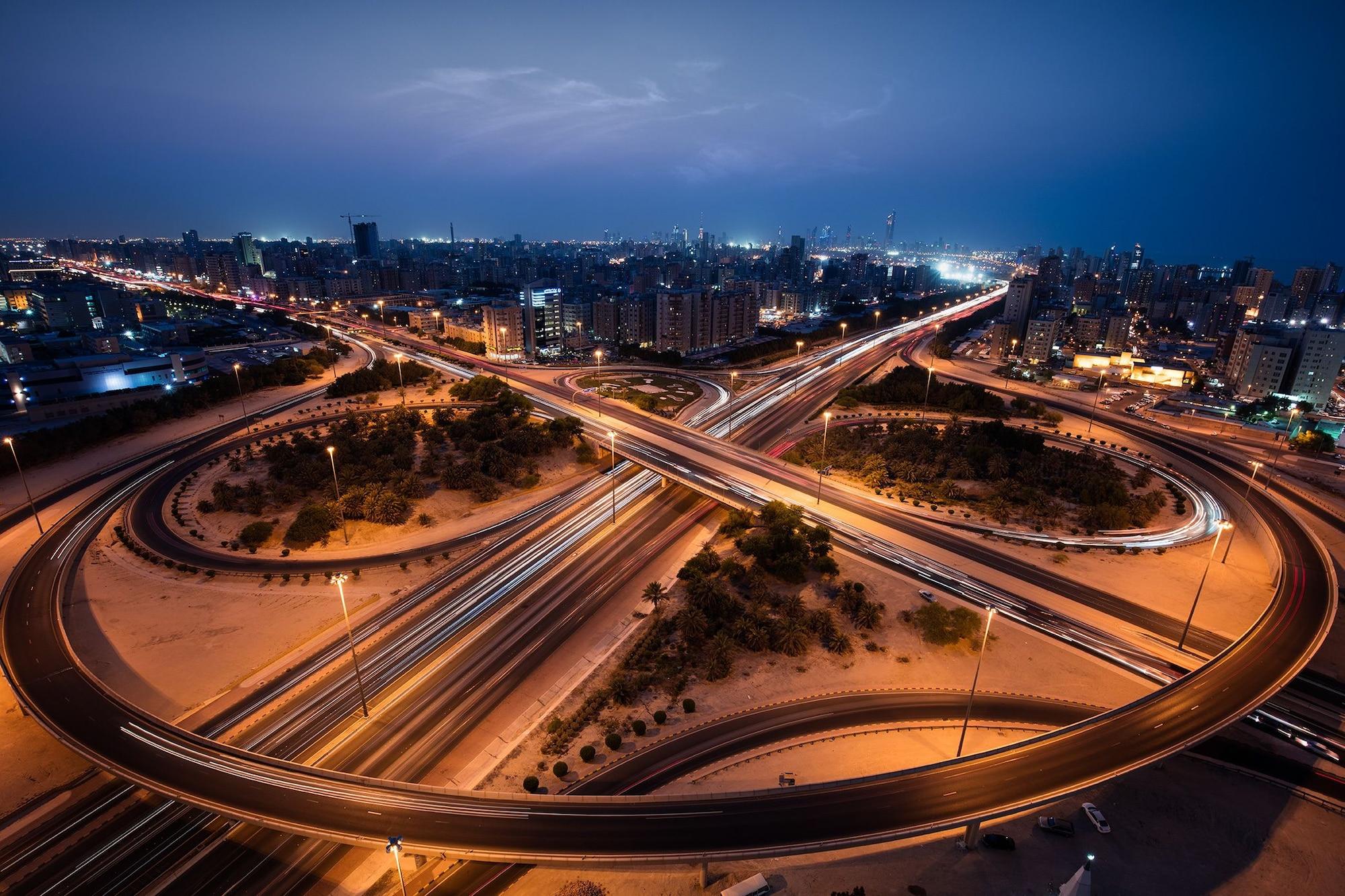Millennium Hotel & Convention Centre Kuwait Кувейт Экстерьер фото The highway at the 6th of October Bridge