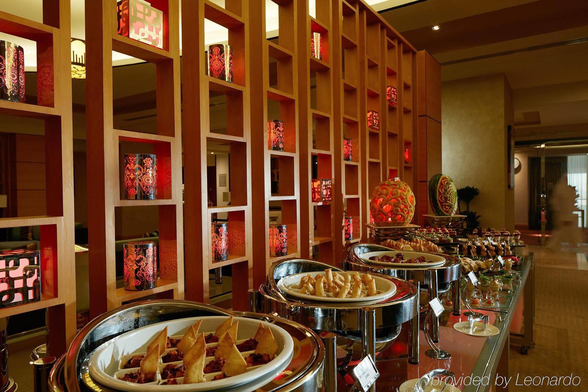 Millennium Hotel & Convention Centre Kuwait Кувейт Экстерьер фото A buffet at a hotel